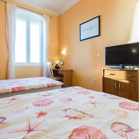 Charming In With Views Zadar