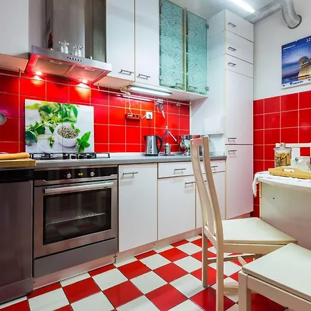 Charming In With Views Apartment *