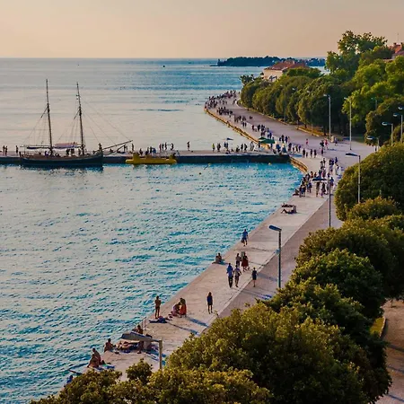 Charming In With Views Zadar